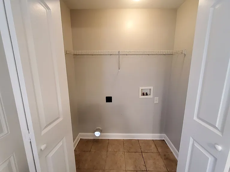 8898 Rasco Hills Cv — Photo 17