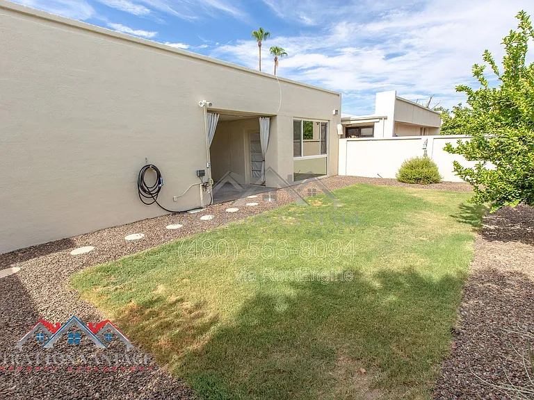 8623 E Devonshire Ave — Photo 39