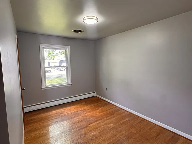 10033 Jonestown Rd — Photo 25