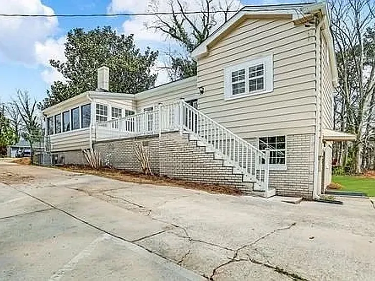 495 Hutchens Rd SE #A — Photo 18