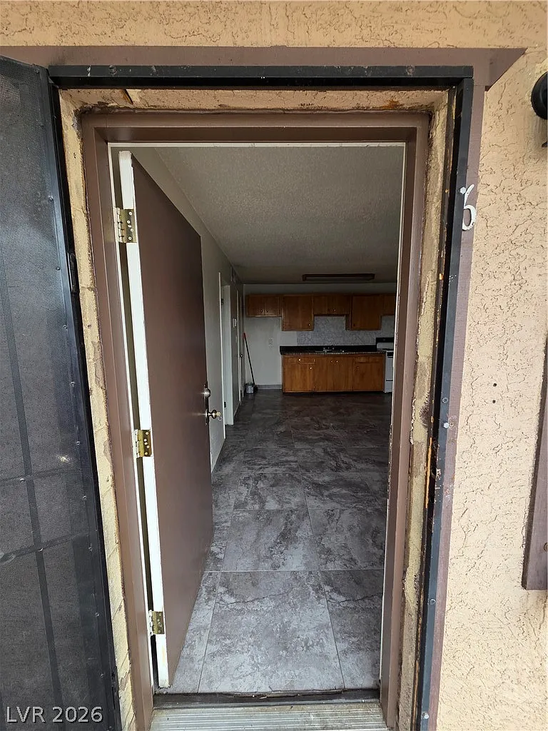 Building Photo - 3712 Royal Crest St #6