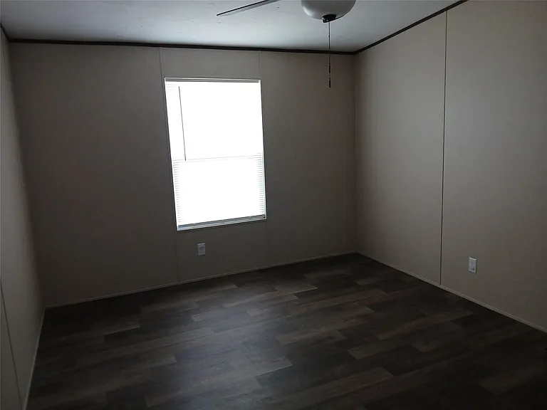 8717 FM 1115 #C — Photo 11
