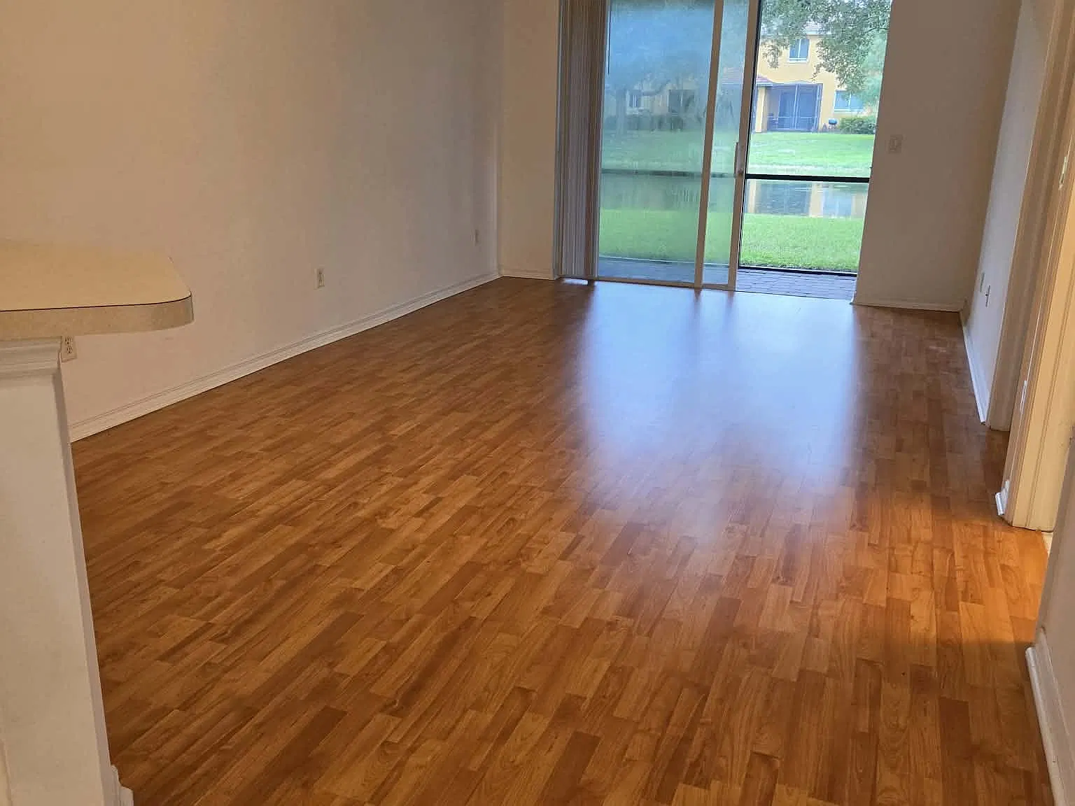 4 bed, $2,295 — Photo 4