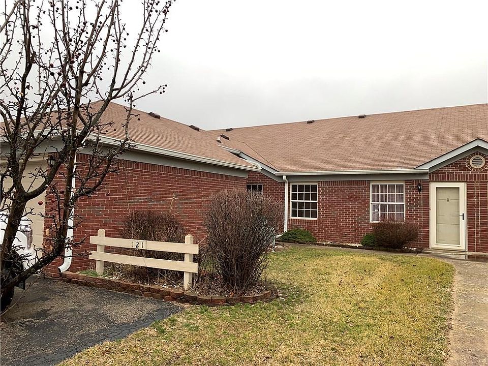1st image of 121 Andrews Blvd