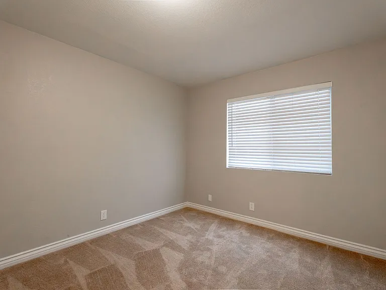 10024 Sail Landing Ct — Photo 17