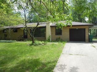 3808 Maple Ln, Berrien Springs, MI 49103
