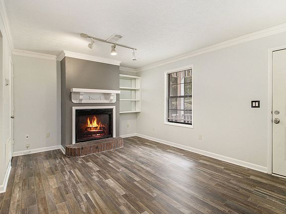 4th image of 3235 Highpoint Ct