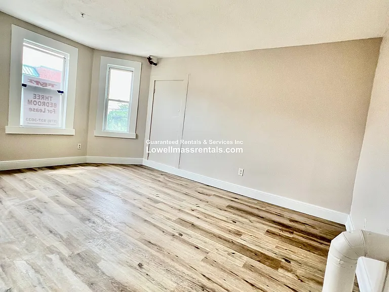 603 Broadway St #2R — Photo 4