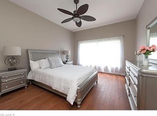 9729 Gladiolus Bulb Loop, Fort Myers, FL 33908