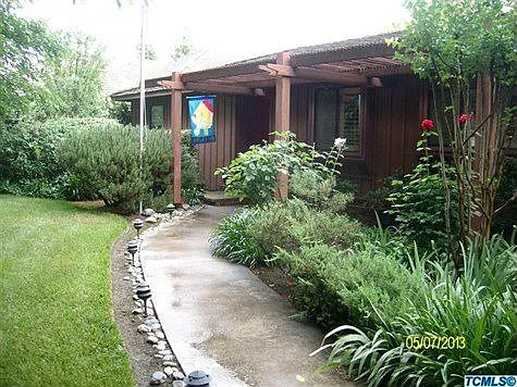 408 N Midland St photo 1