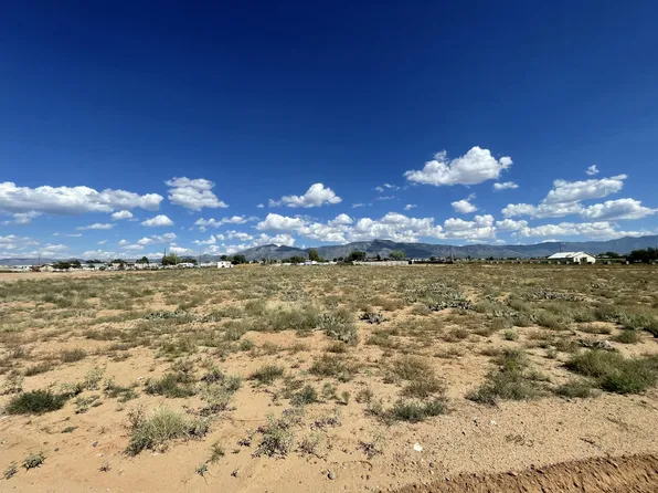 3 Nova Ct, Los Lunas, NM 87031