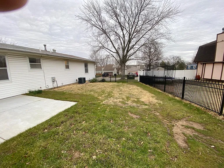 60 Dogwood Ln — Photo 20