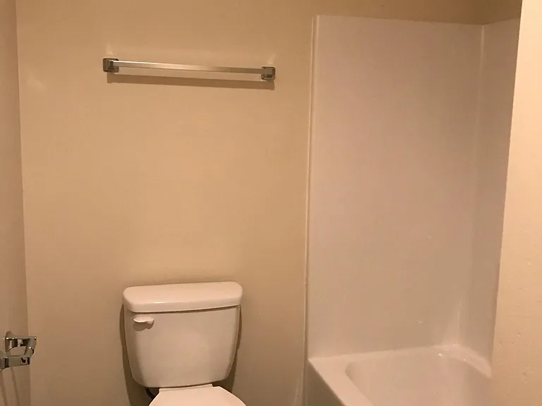 302 Gabreten Ln #B — Photo 9
