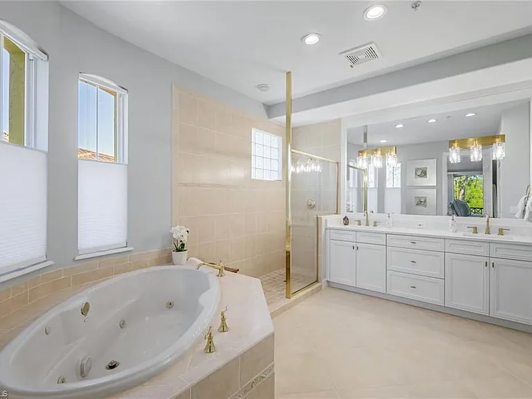 2851 Tiburon Blvd E #9-103 — Photo 12