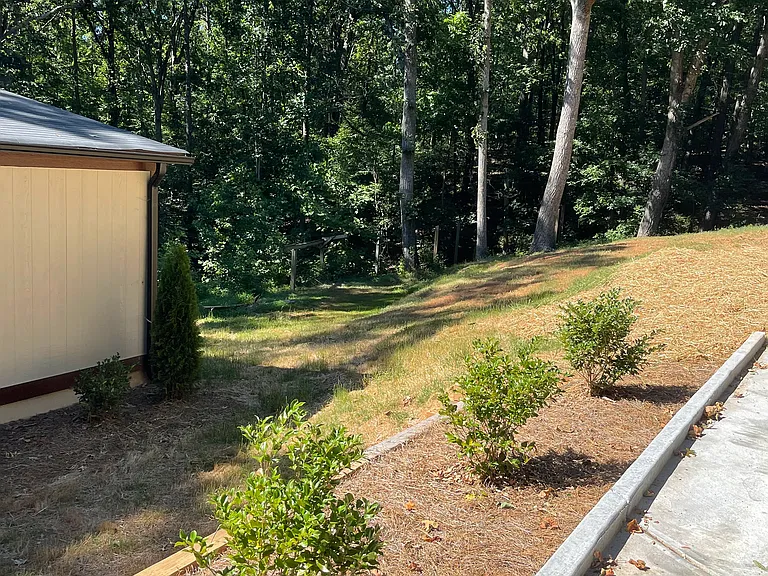 2926 Wallace Rd — Photo 25