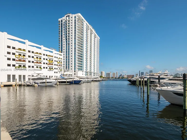 17301 Biscayne Blvd #1609 — Photo 1