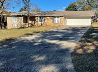 5003 Pineview Ter, Fayetteville, GA 30214