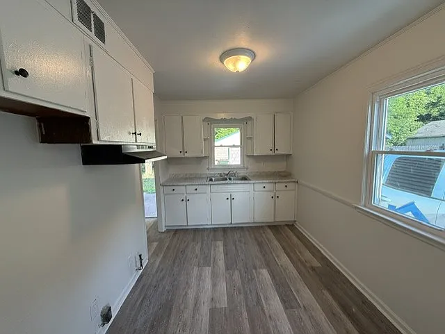 1189 Bingham Ave NW — Photo 5