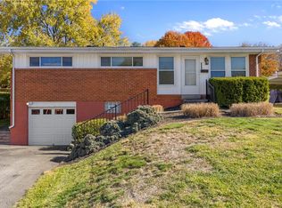 587 Firethorne Dr, Monroeville, PA