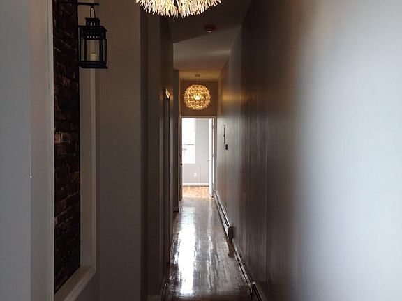 3rd image of 158 Rogers Ave APT 1d