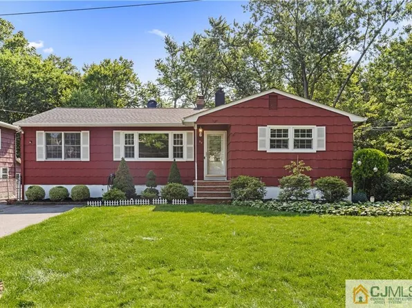 30 Midwood Ave, Edison, NJ 08820