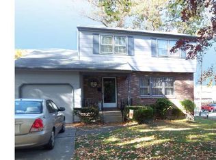 315 Beechwood Ave, Maple Shade, NJ 08052