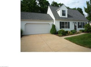 545 Parkside Ln, Tallmadge, OH