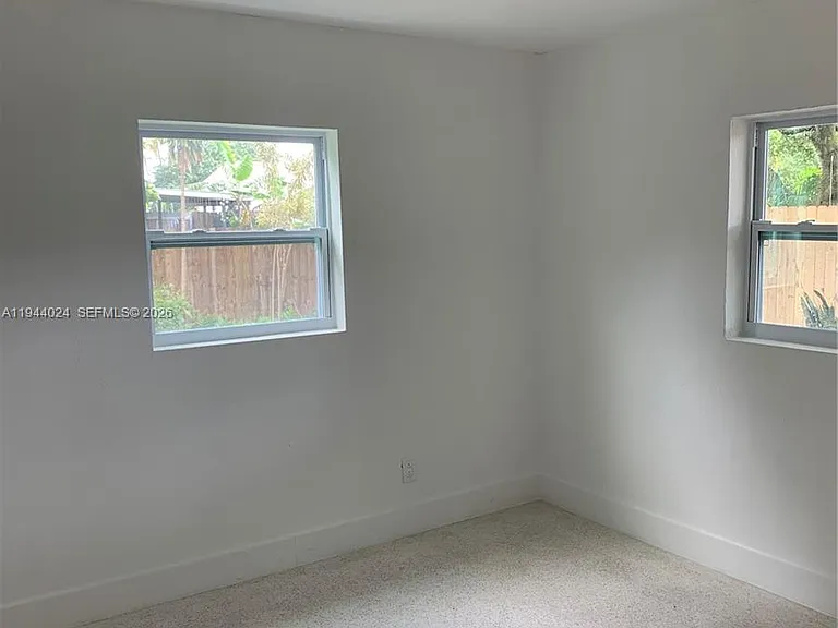 6740 Park St — Photo 7