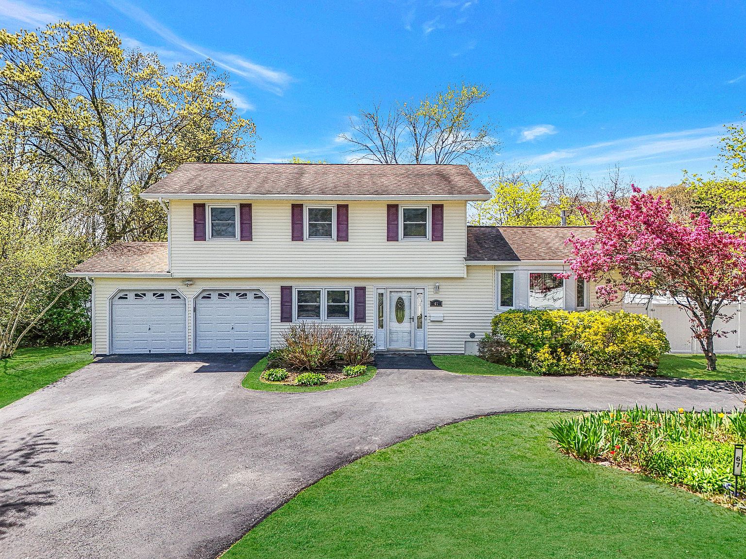 67 Landscape Drive, Wheatley Heights, NY 11798 | Zillow