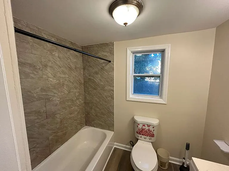 810 Carteret Ave #1 — Photo 6