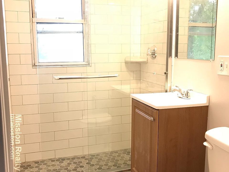 2nd image of 114 Thornton St #2M