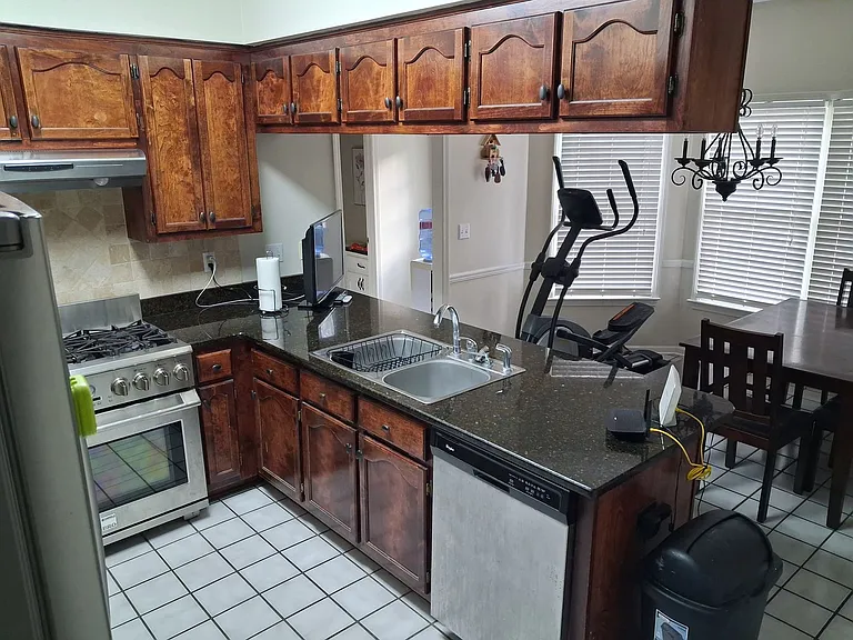 1228 Mallard Cir — Photo 5