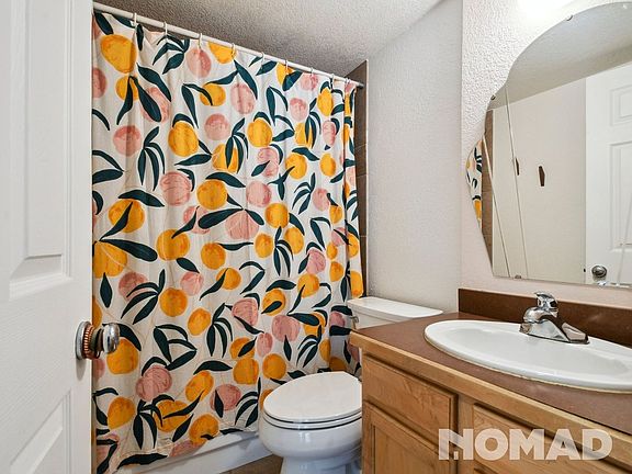 5th image of 909 Logan St APT 7B