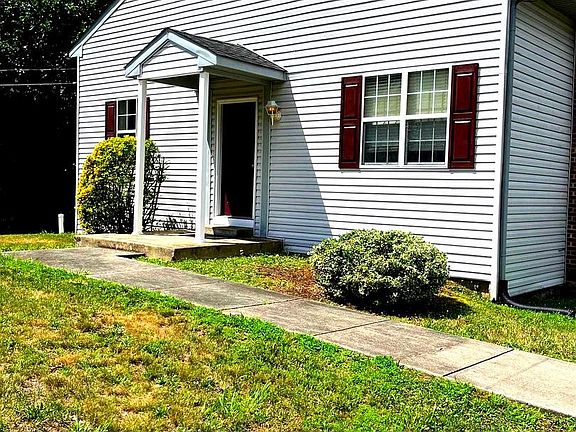 3rd image of 3969 Tuckahoe Rd