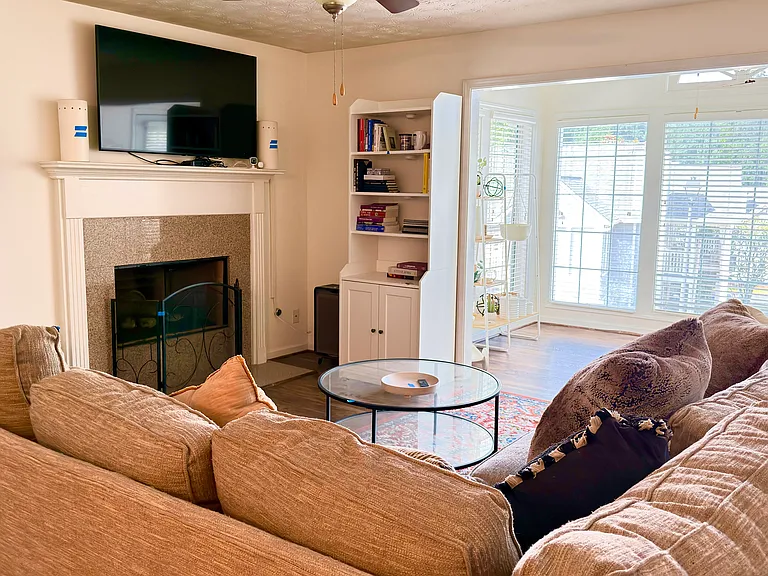 808 Olde Mill Ln — Photo 5
