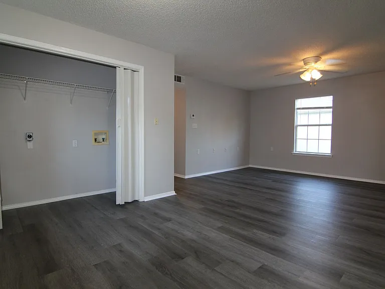 6305 Jacksonville Cutoff — Photo 14