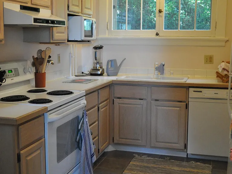 3639 Heekin Ave — Photo 3