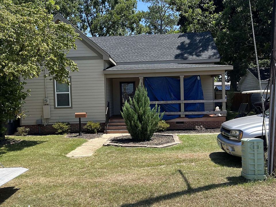 2nd image of 101 S 12th St