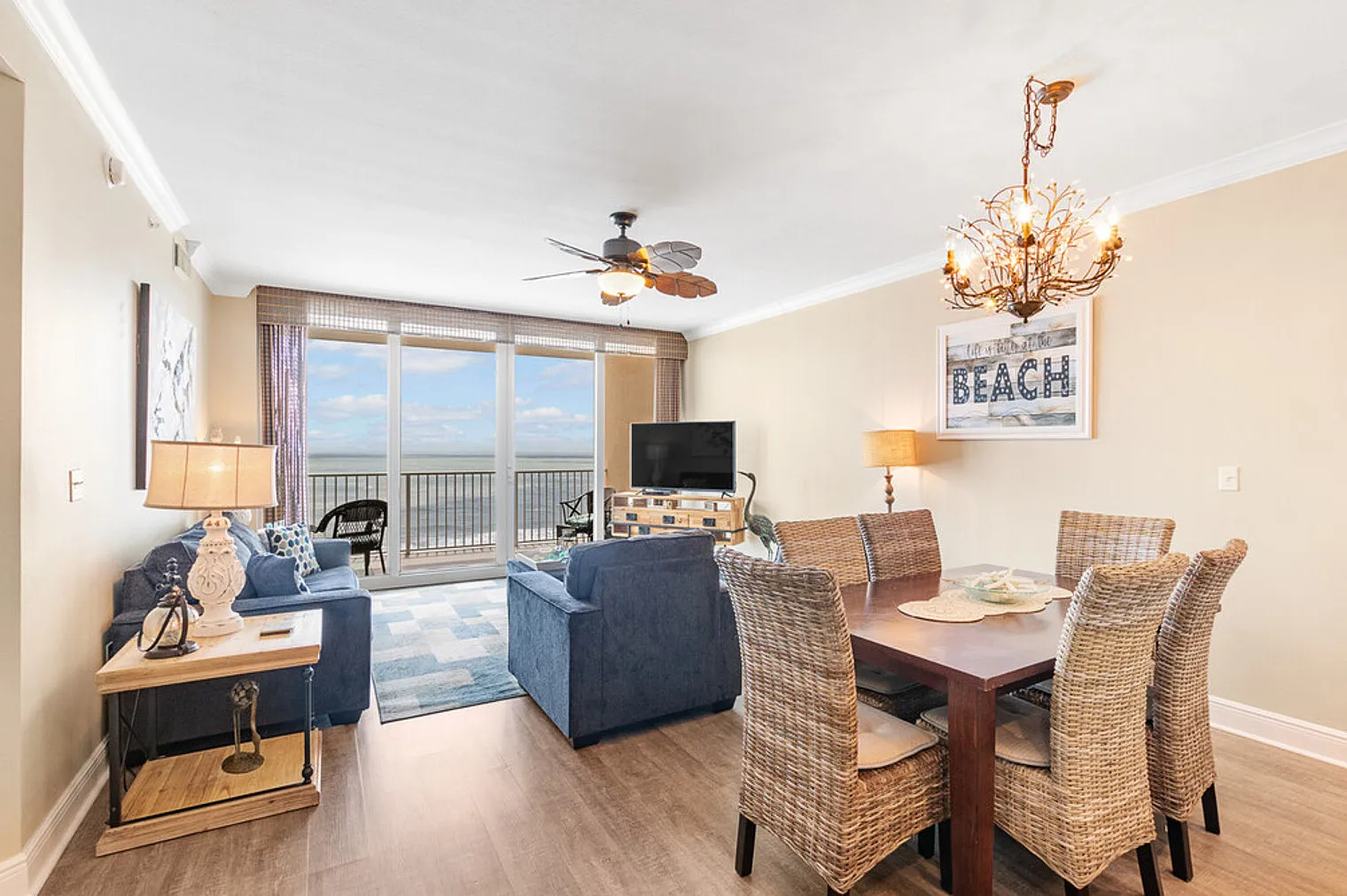 3 bed, 3.0 bath, 1420 sqft, $5,214 — Photo 3