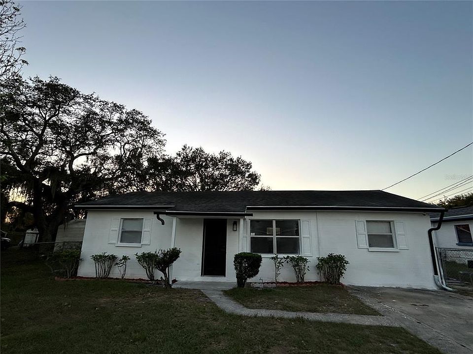 1st image of 634 SAVANNAH AVENUE