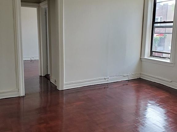 4th image of 32-05 81st St #B2