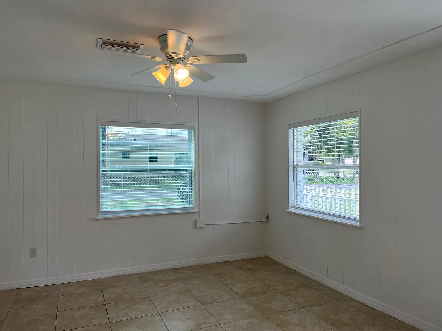 1 bed, 450 sqft, $1,200 — Photo 4