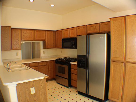 3rd image of 5428 N 102nd Ave