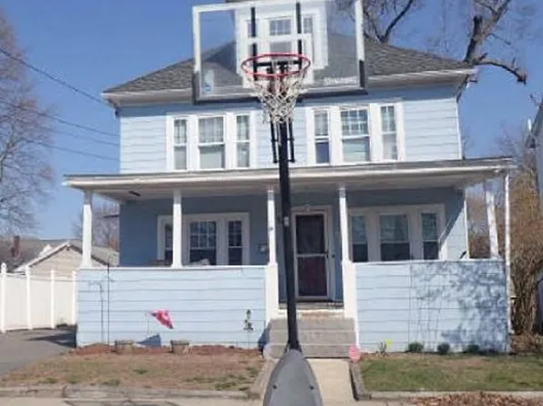 54 King St, Nashua, NH 03060
