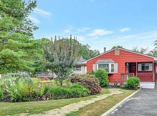 42 E 3rd St, Howell, NJ 07731