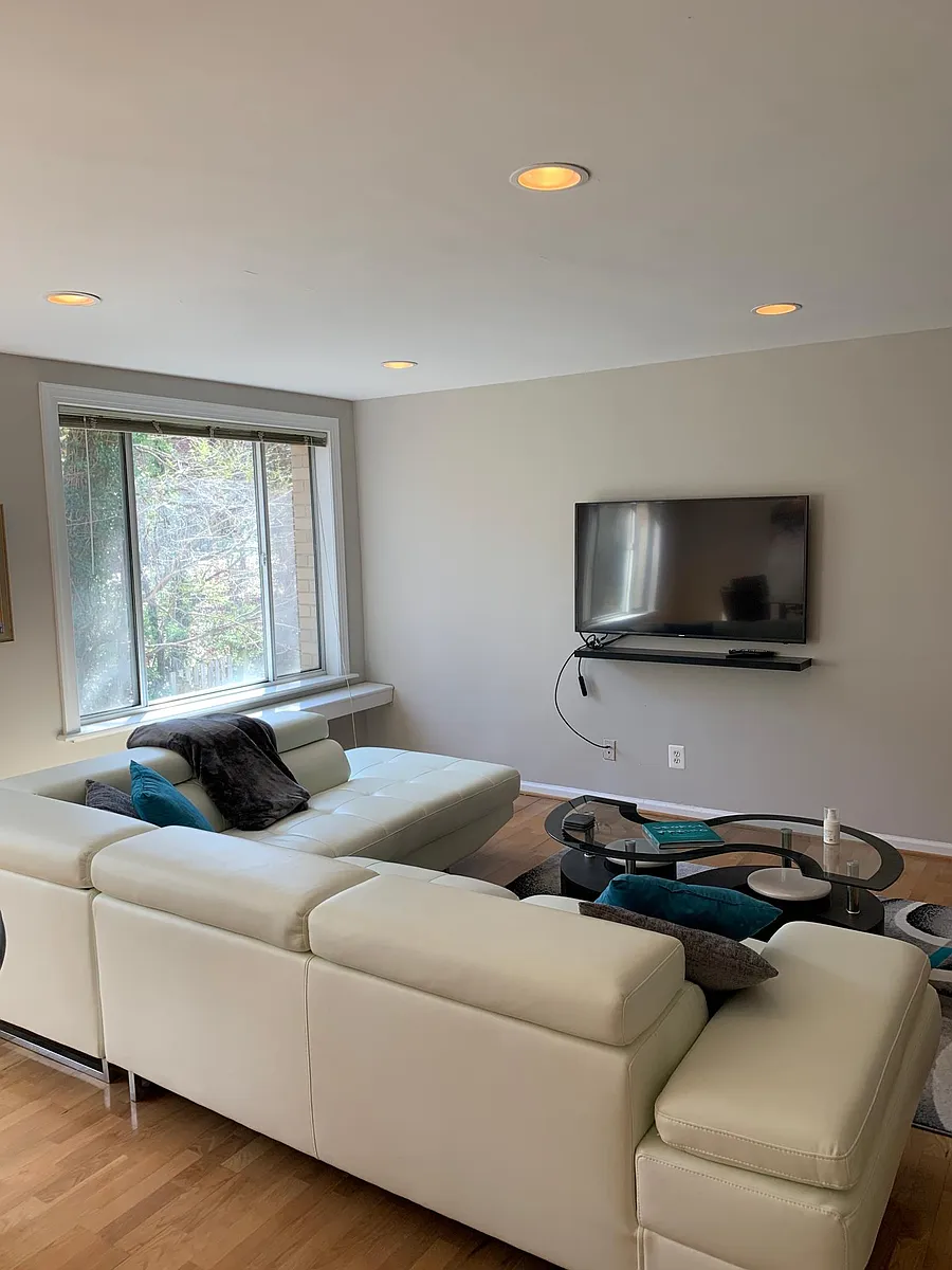 Building Photo - 1730 Arlington Blvd #307