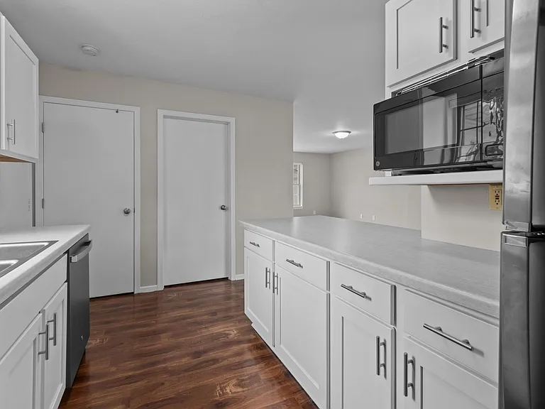 W6157 Aerotech Dr — Photo 27