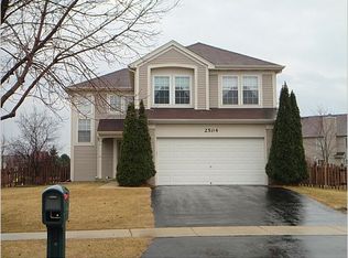2504 Lexington Ln, Naperville, IL 60540