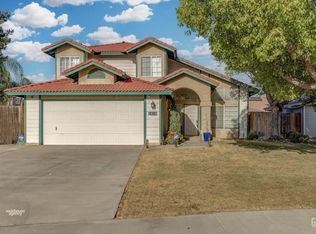 1016 Silver Oak Dr, Bakersfield, CA 93312