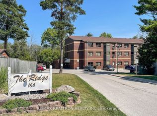166 Olive St #210, East Gwillimbury, ON L9N1M9